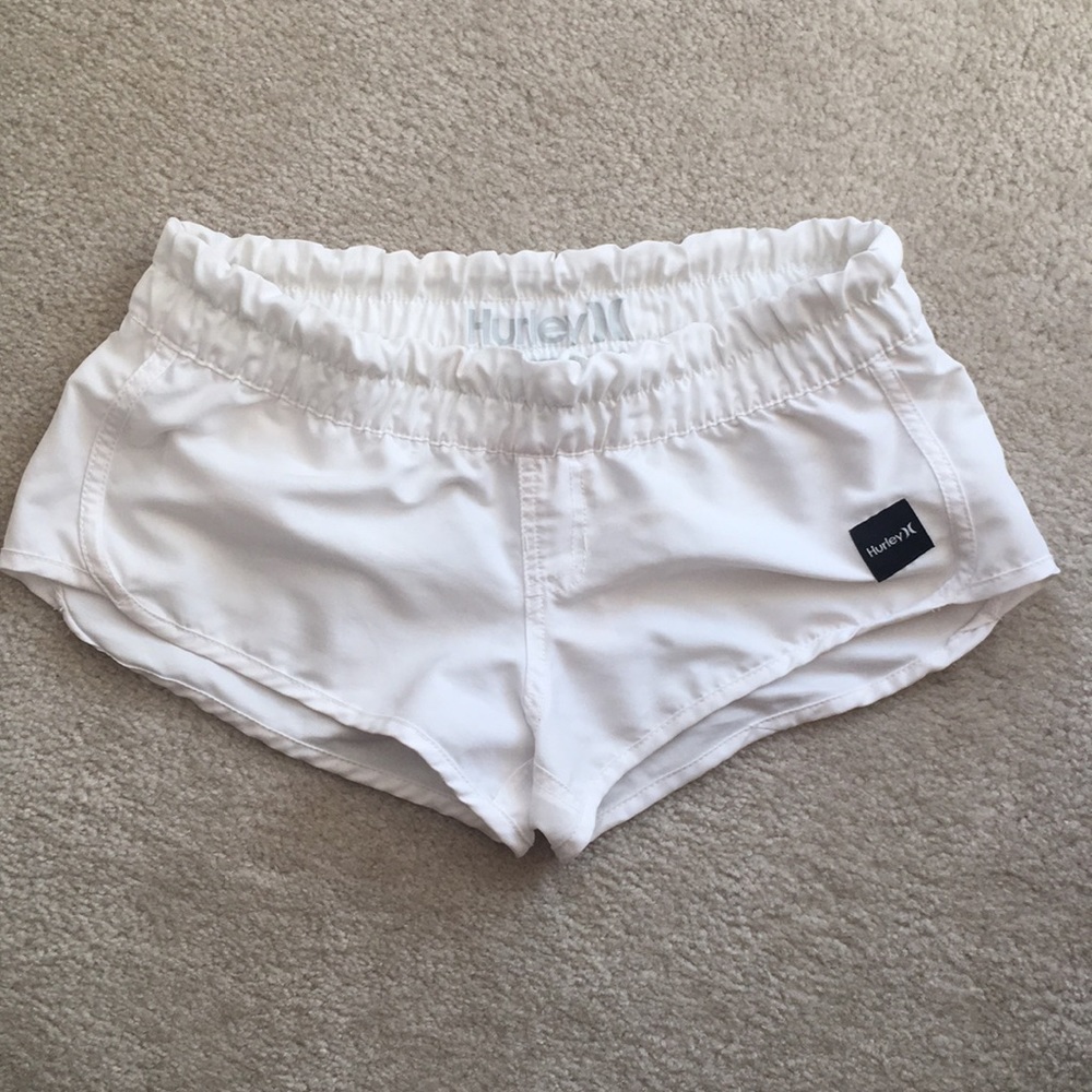 HURLEY white boardshorts, with pocket, size S